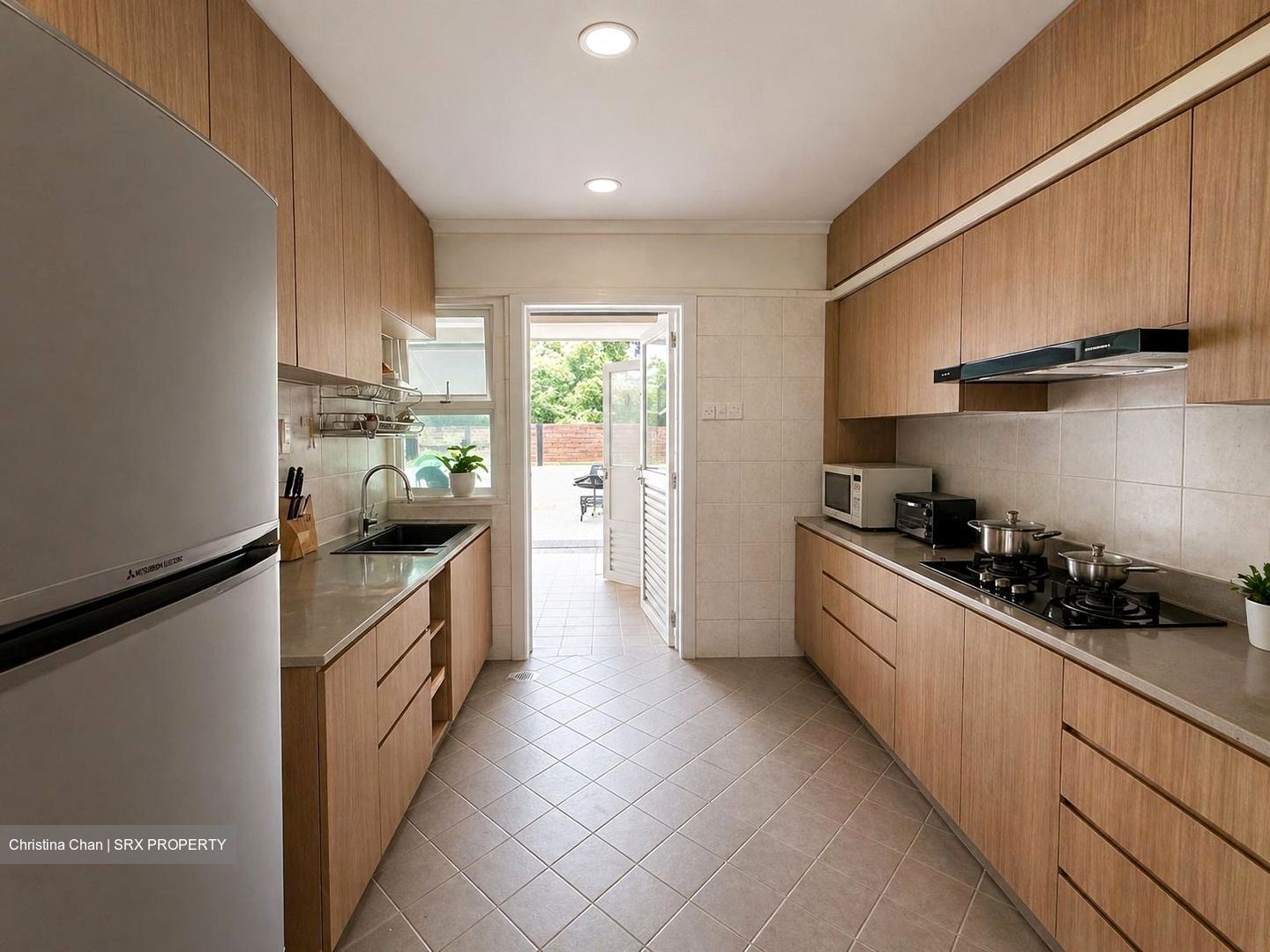 Springside Avenue (D26), Terrace #557891951